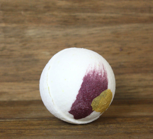 WHITE CRANBERRY BATH BOMB